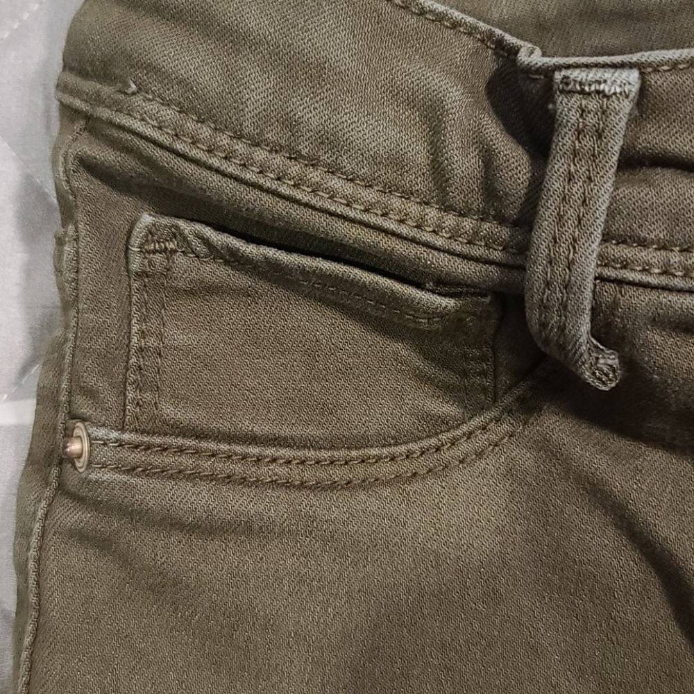 ZARA stretchy high waist jeans in olive green US 2 - Picture 6 of 8